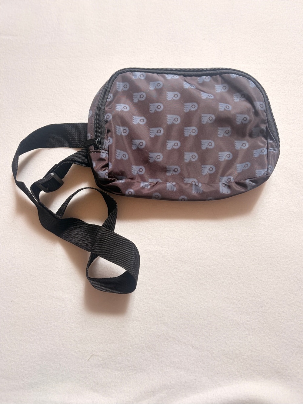 2024 Philadelphia Flyers Fanny Pack SGA 10/26
New